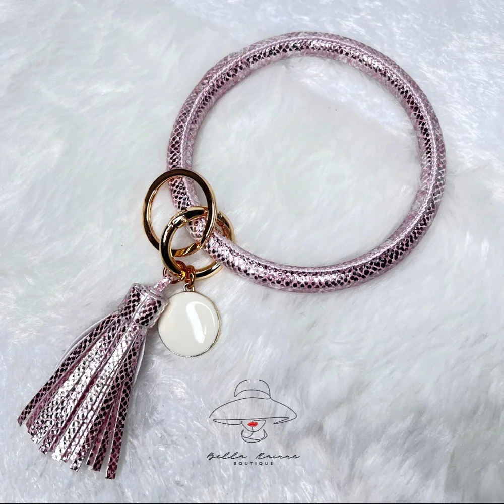๐ 3/$20 ๐ Assorted Bangle Keychains - Picture 6 of 7